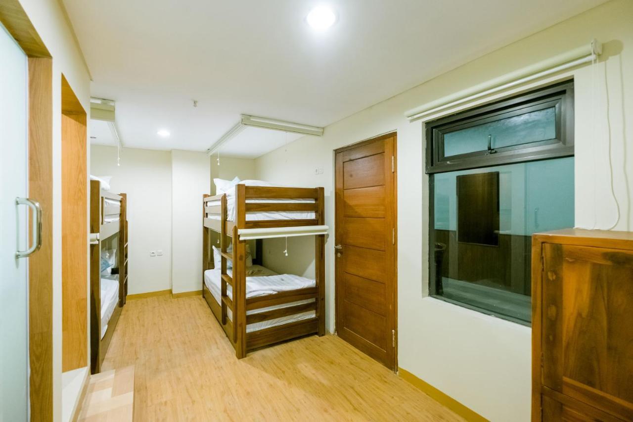 Caroline Hostel Canggu Eksteriør billede